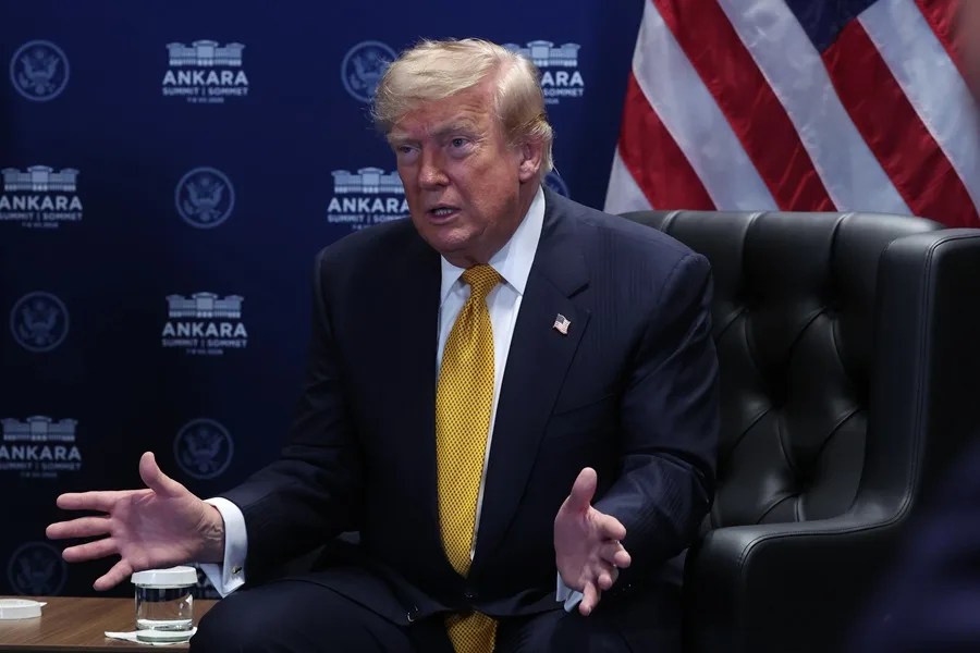 Trump dice que España es una "causa perdida"