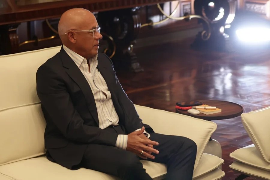 El chavismo y un grupo opositor venezolano anuncian el inicio de una agenda de trabajo el 1 de agosto