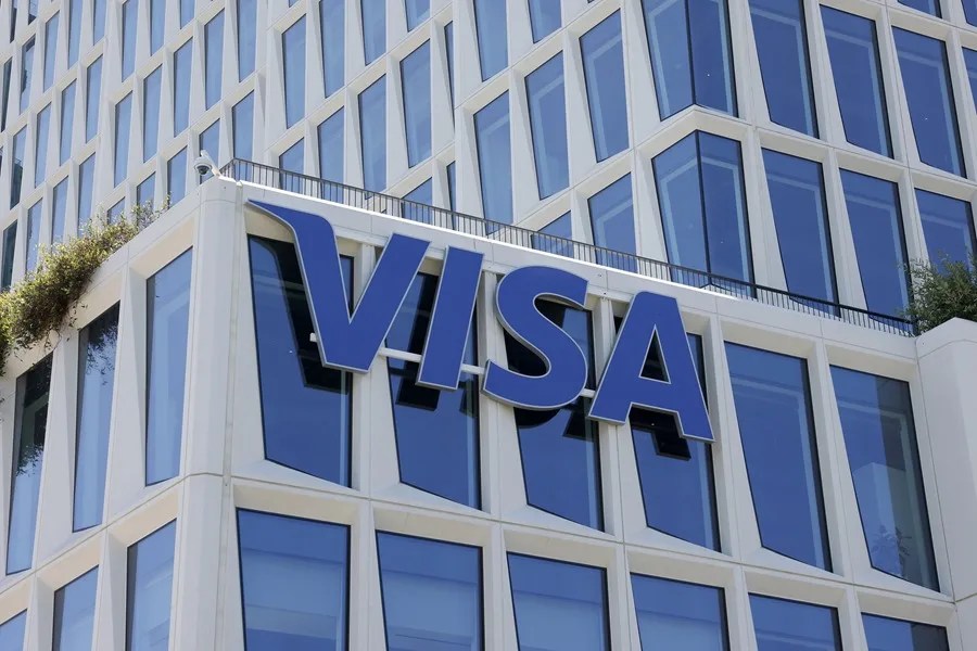 Visa estudia despedir hasta 2.600 trabajadores para impulsar el uso de la inteligencia artificial