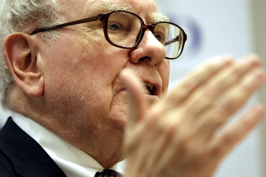 Warren Buffett lamenta que el mercado "prefiere el juego" frente a la inversión