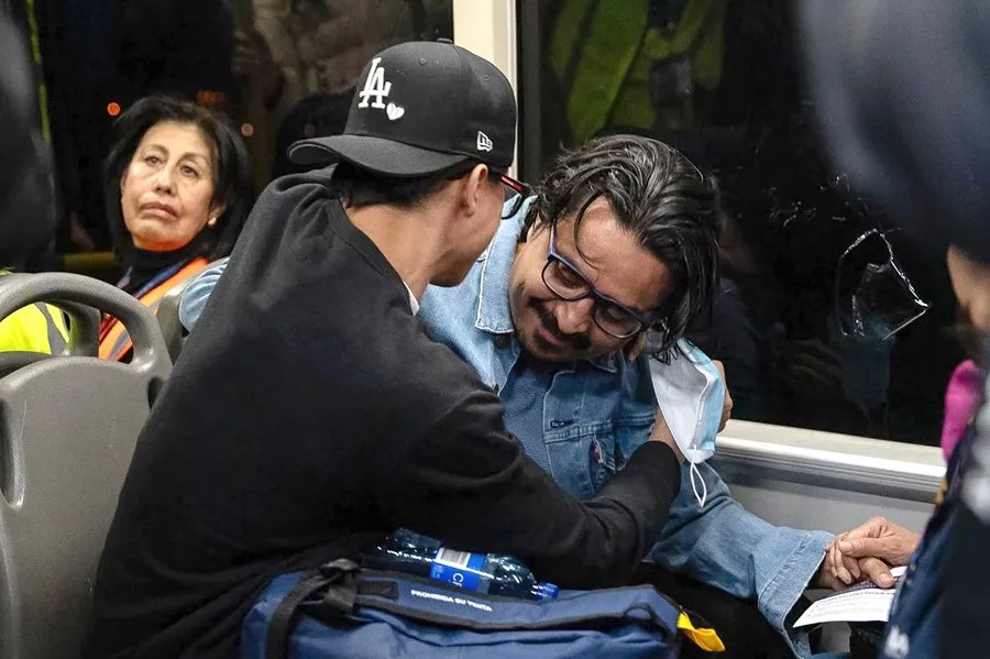 El activista Beto Coral llega a Colombia tras ser deportado de EE.UU. un mes después de su detención