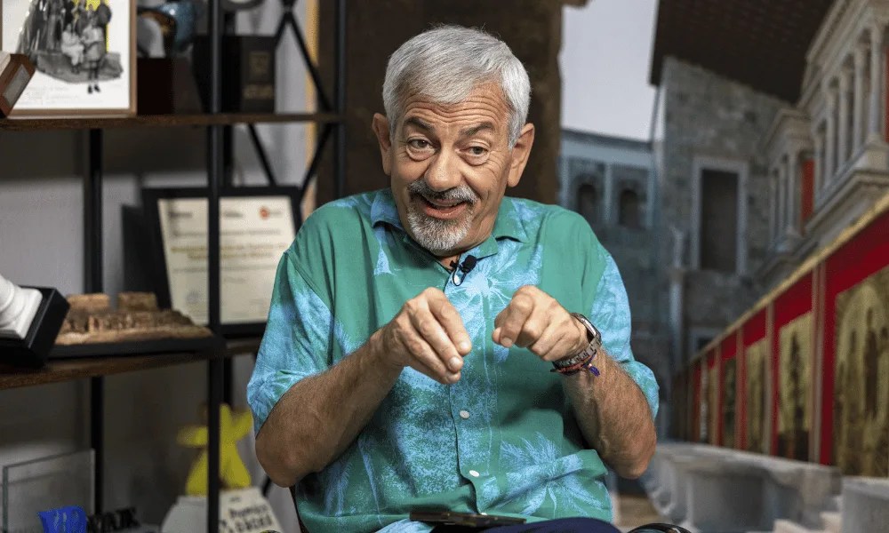 El actor vasco Carlos Sobera en una entrevista con EFE en Mérida