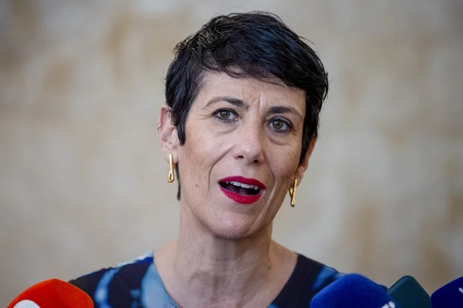 La ministra de Inclusión, Seguridad Social y Migraciones, Elma Saiz