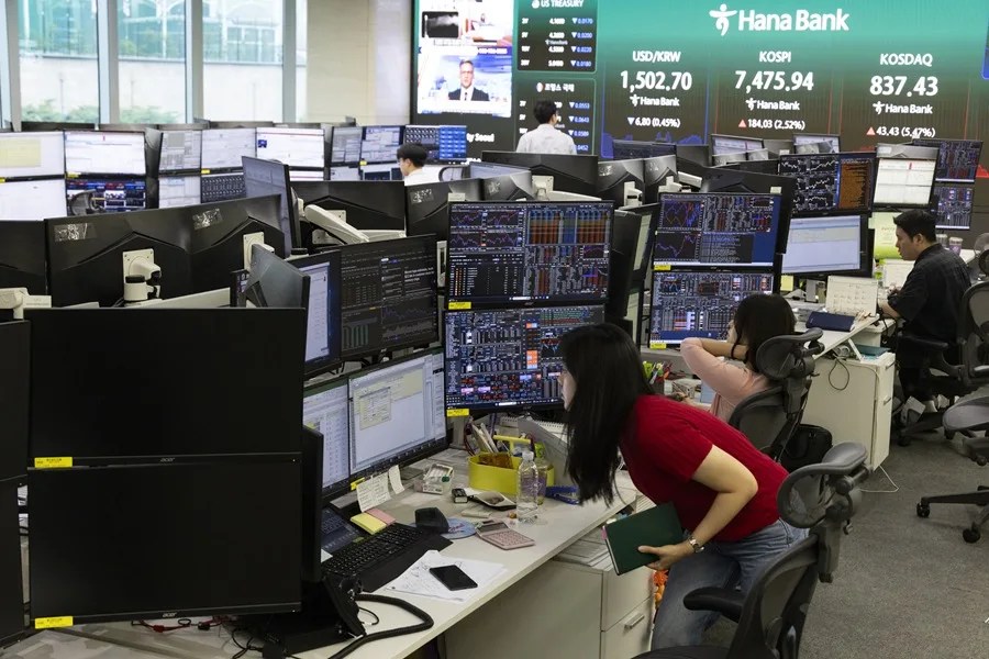 KOSPI SURCOREANO SE HUNDE