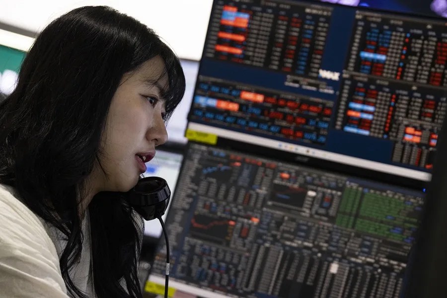 El Kospi surcoreano se dispara más de un 6,6 % a la apertura impulsado por Wall Street