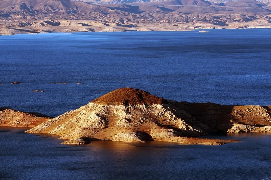 Los dos mayores embalses del río Colorado en Estados Unidos alcanzan mínimos históricos