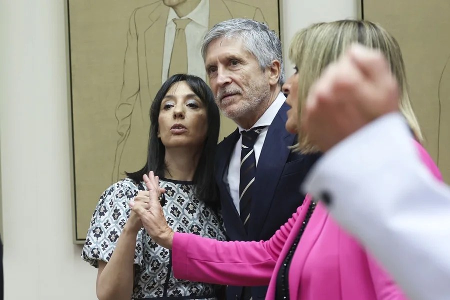 El ministro del Interior, Fernando Grande-Marlaska y la directora de la Guardia Civil, Mercedes González Fernández
