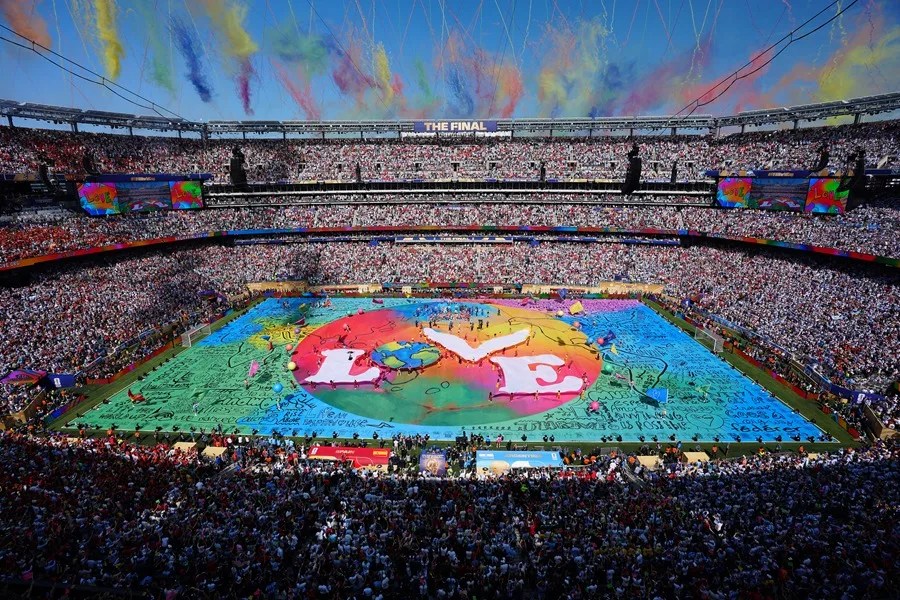 Fotografía que muestra el show de medio tiempo en el partido de la final del Mundial