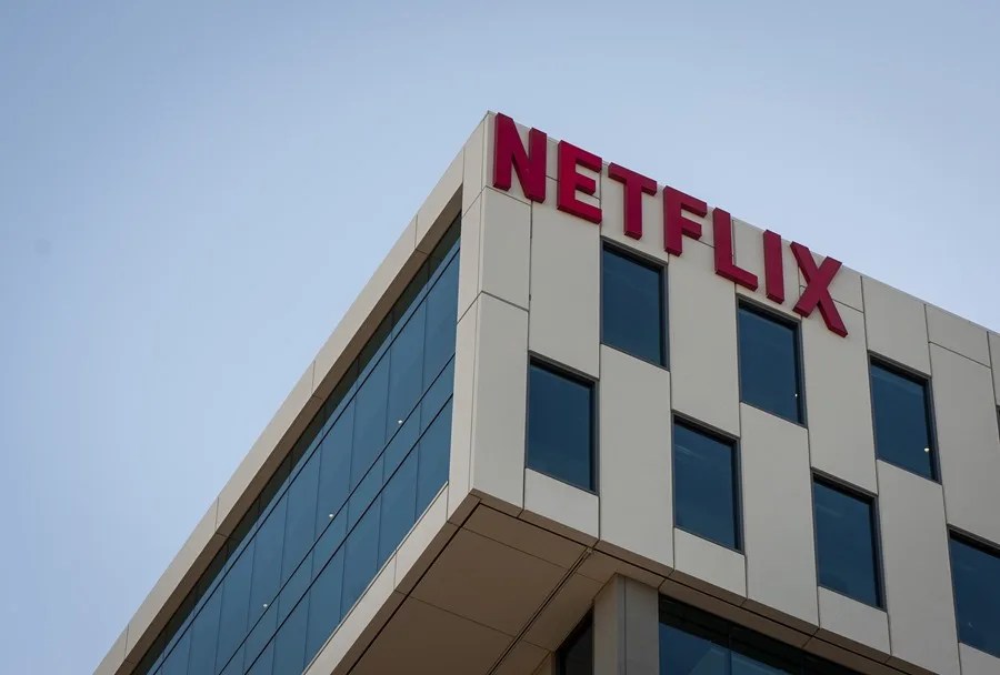 Un productor de cine demanda a Netflix por la desaparición de una película de Nicolas Cage