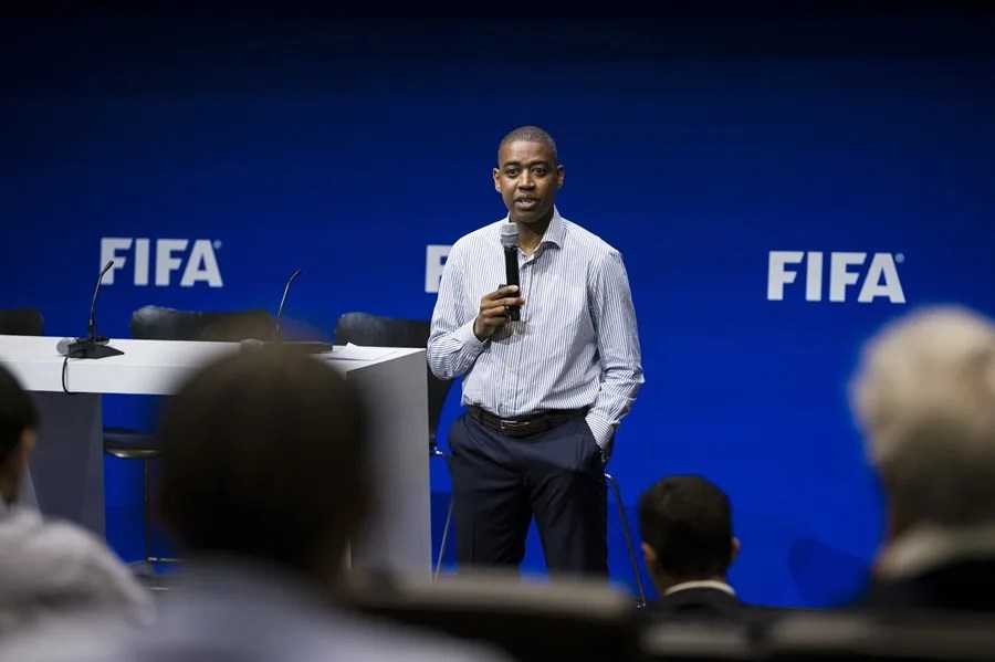 El exfutbolista suizo-caboverdiano Gelson Fernandes: "Cabo Verde es un modelo a seguir"