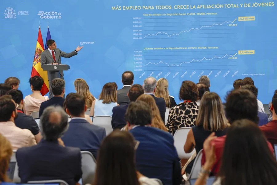 El presidente del Gobierno, Pedro Sánchez, hace balance este martes de un difícil curso político