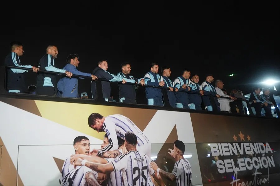 Algunos jugadores de la selección argentina regresan a su país