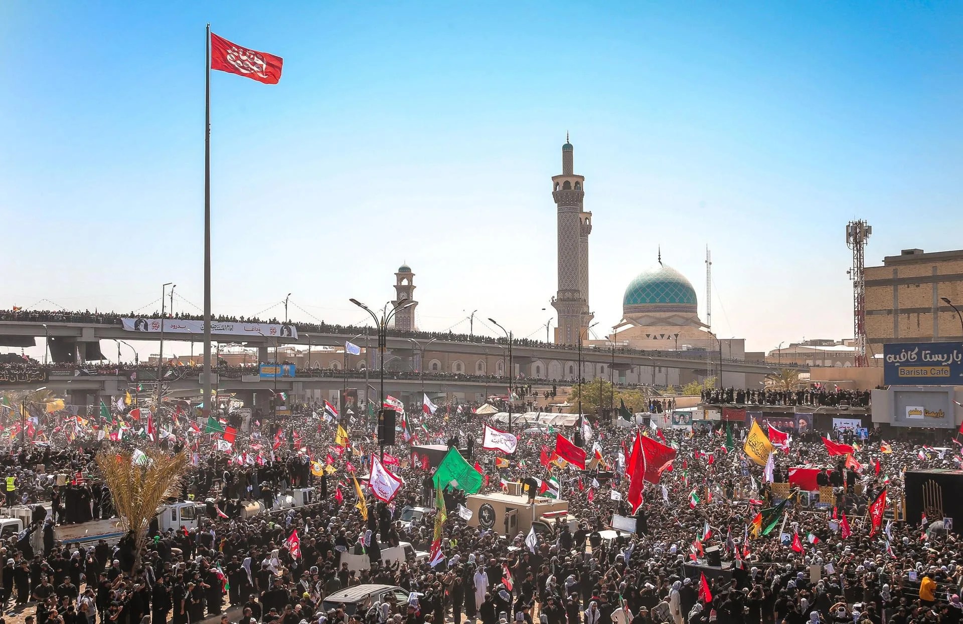 NAJAF (Iraq), 08/07/2026.- A handout photo made available by the Iranian Supreme Leader's office shows Iraqi Shiite during the funeral ceremony of the late Iranian supreme leader Ayatollah Ali Khamenei in city of Najaf, Iraq, 08 July 2026. EFE/EPA/IRANIAN SUPREME LEADER OFFICE / HANDOUT RESTRICTIONS: NO Access Israel Media/Persian Language TV Stations Outside Iran/Strictly No Access BBC Persian/VOA Persian/Manoto TV/Iran International TV. (As mandated by Iran's Directorate General for Foreign Media) -- HANDOUT EDITORIAL USE ONLY/NO SALES
