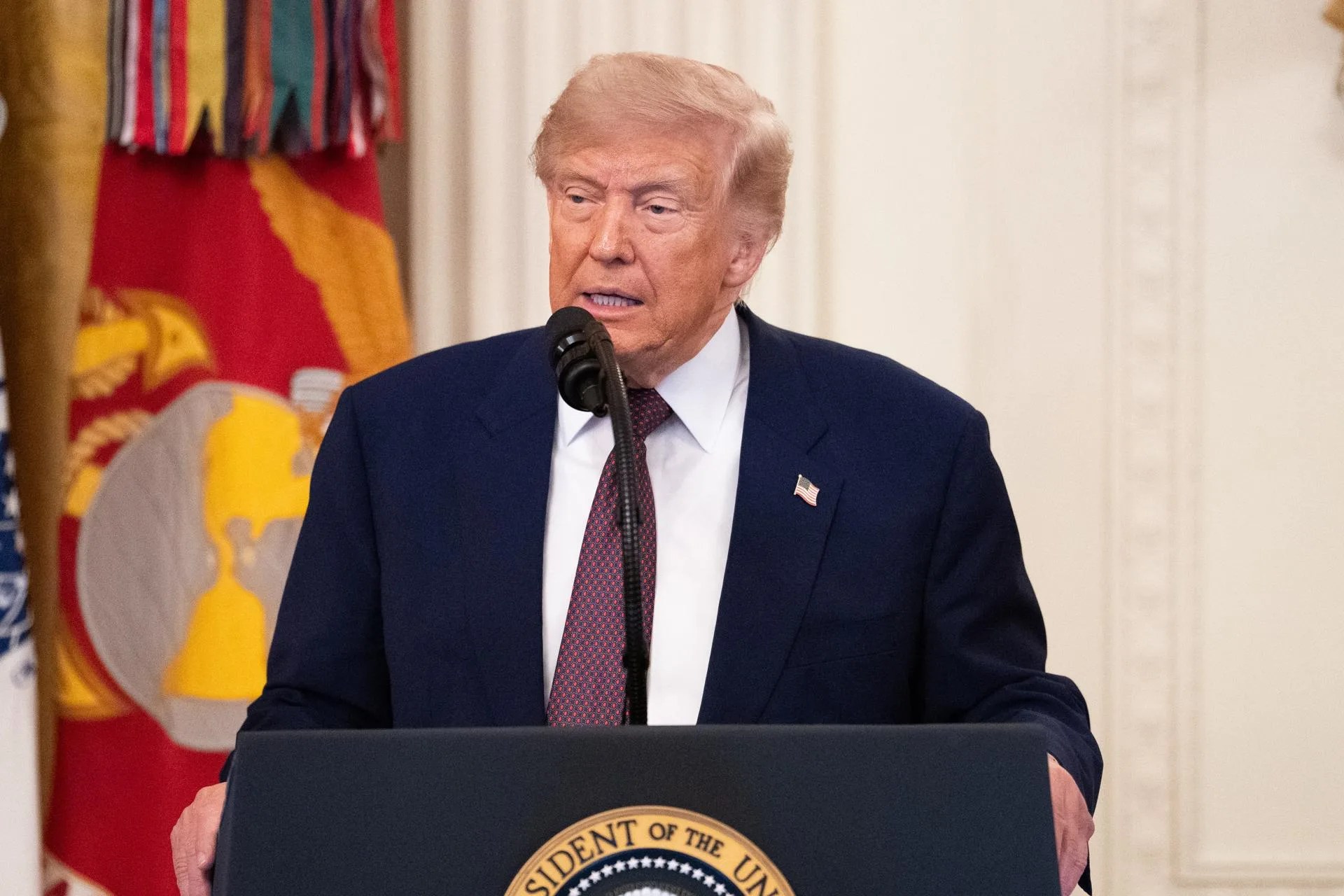 (FILE).- United States President Donald Trump delivers remarks during a Medal of Honor award ceremony in the East Room of the White House in Washington, D.C., US, 18 June 2026. EFE/EPA/Aaron Schwartz via CNP / POOL