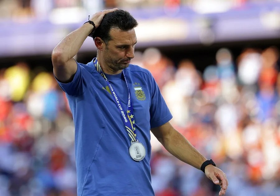 Scaloni pone en duda su continuidad con Argentina tras la derrota ante España