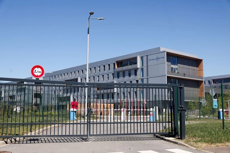 Vista general de la planta de Stellantis en Poissy, a las afueras de París
