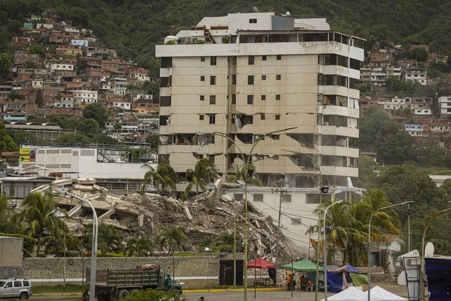 Sube a 5.398 la cifra de muertos por el doble terremoto en Venezuela