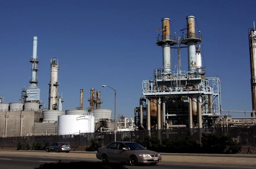 Una refinería en California, Estados Unidos.
