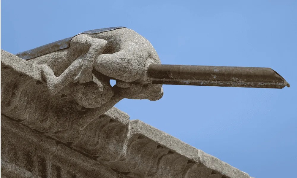 Imagen del tubo en la gárgola