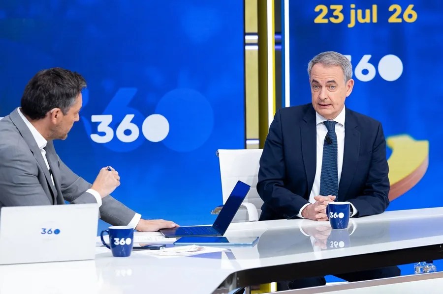 El expresidente del Gobierno José Luis Rodríguez Zapatero, en una entrevista en TVE.