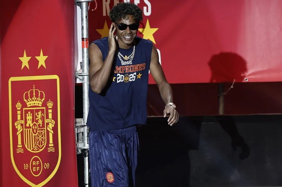 Lamine Yamal causa sensación con sus vacaciones en la ciudad colombiana de Cartagena