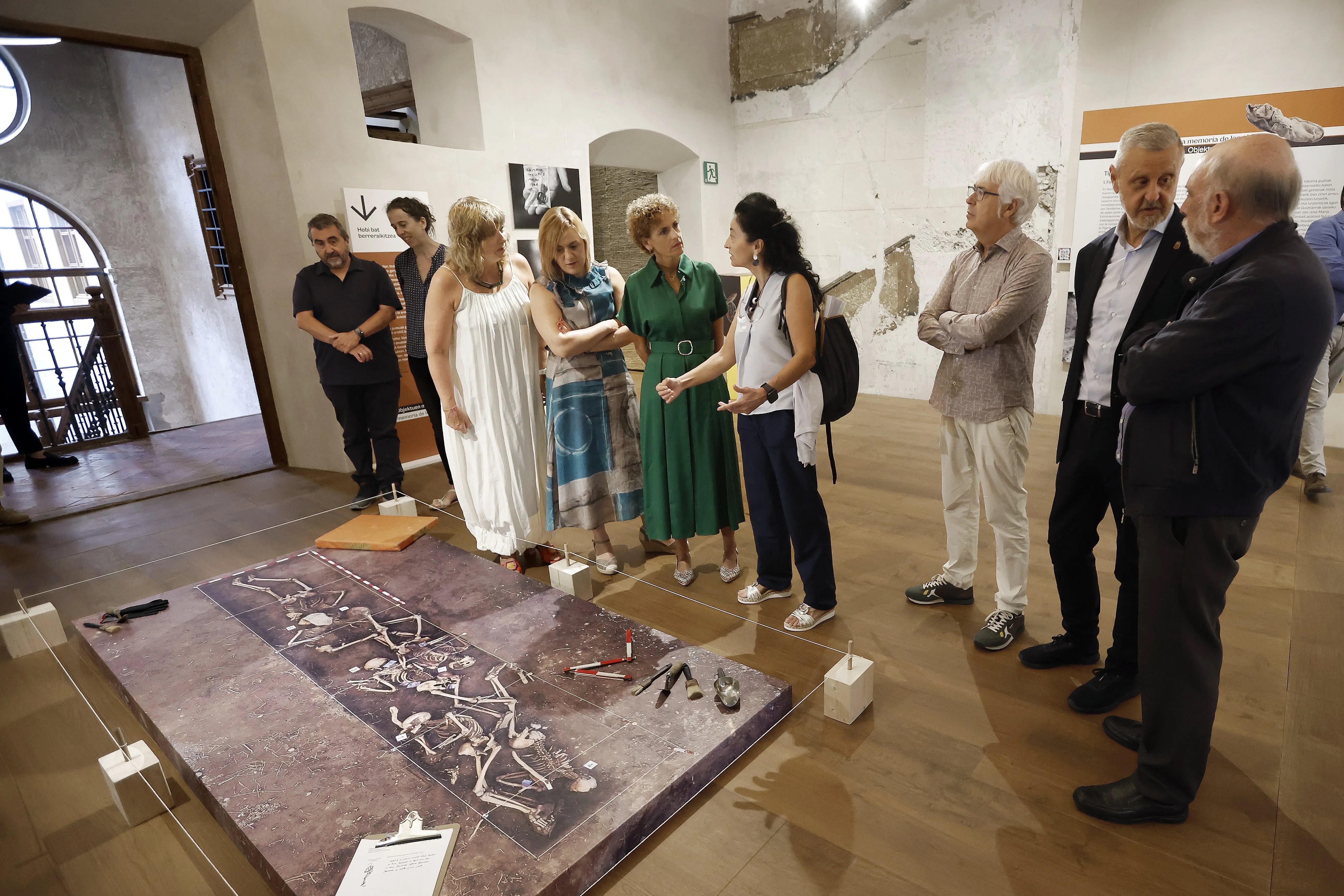 Imagen de la inauguración del Palacio de Rozalejo como sede de las políticas de memoria Histórica de Navarra