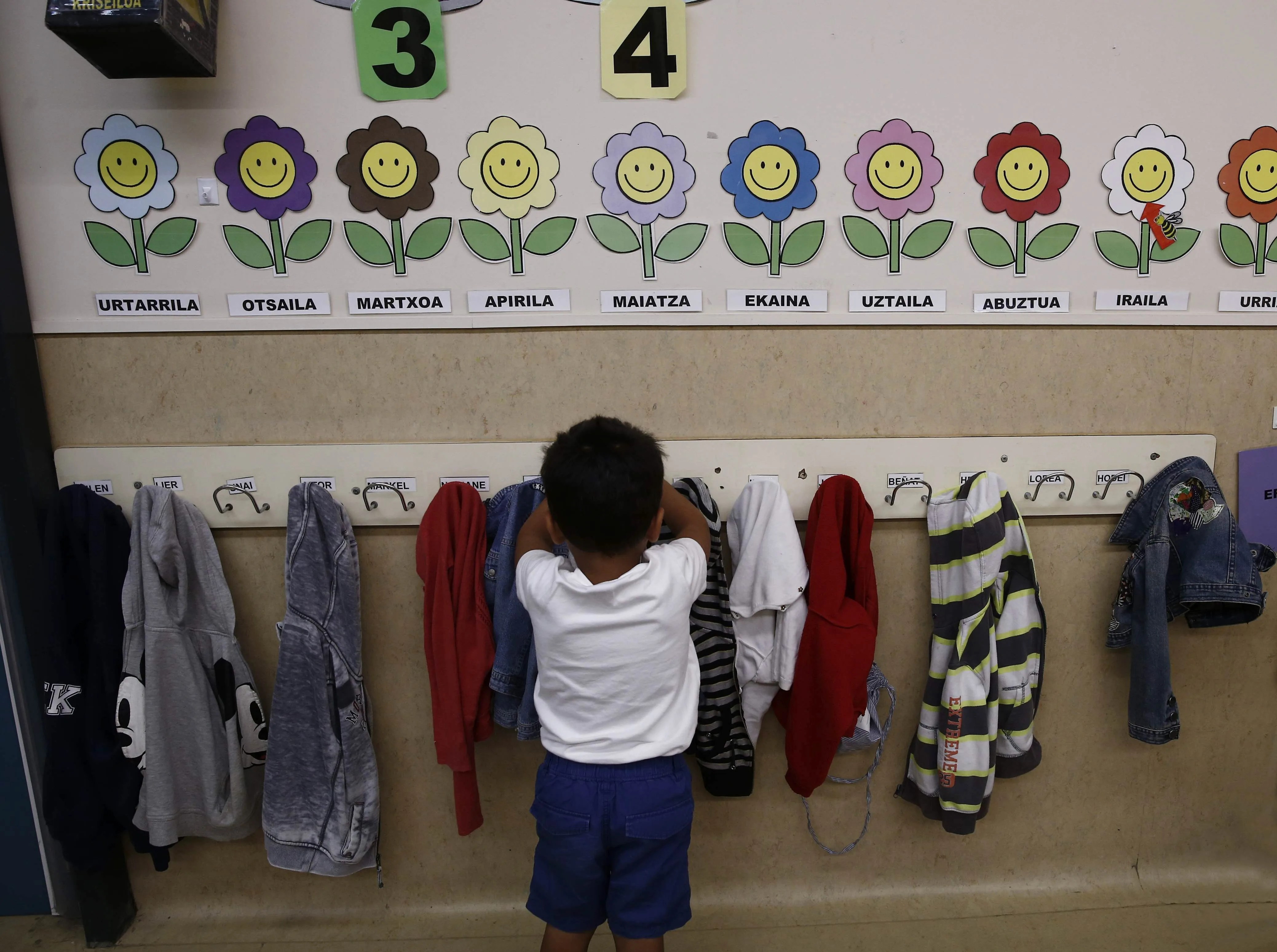 Imagen de archivo de un niño en un aula de Infantil