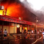 Un incendio afecta al principal mercado de Santa Cruz, la región más poblada de Bolivia