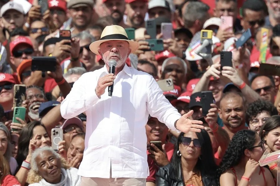 Lula da Silva lidera la intención de voto en Brasil, con 39 %, tras el inicio de la campaña electoral
