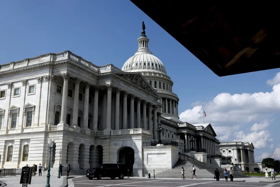 Los congresistas de Estados Unidos regresan al Capitolio con el reto de evitar un cierre de Gobierno