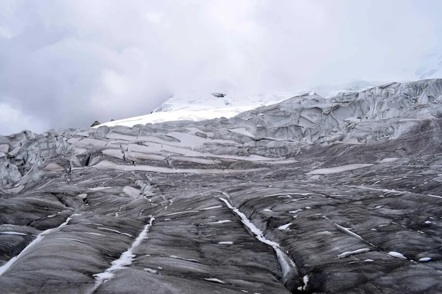 Perú tiene 58 lagunas con riesgo "muy alto" de desborde, muchas por deshielo de glaciares