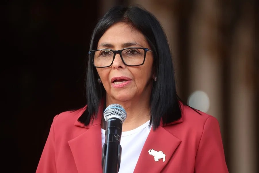 Delcy Rodríguez recibe en Caracas a la primera ministra de Barbados para revisar la cooperación