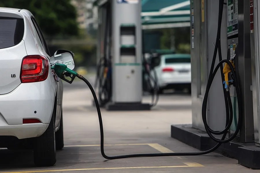 El Congreso de Brasil aprueba la reducción de impuestos federales a los combustibles