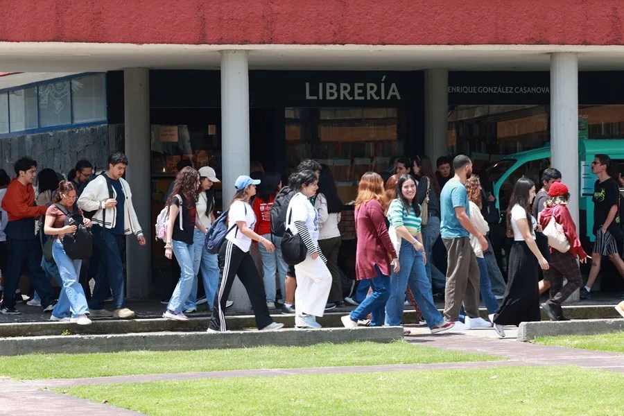 Fallas técnicas y ansiedad, los desafíos del nuevo examen de la UNAM en México tras las trampas con IA