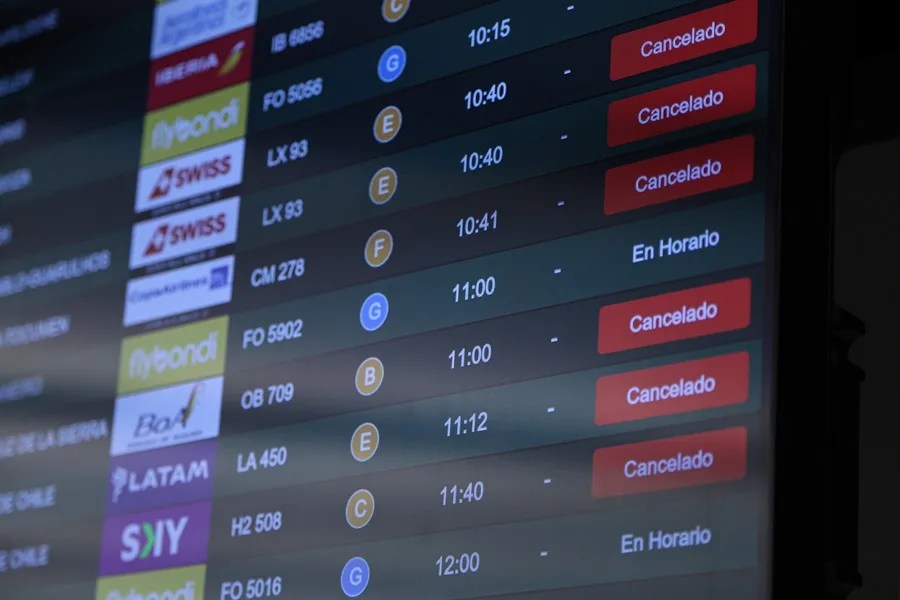 Justicia argentina embarga cuentas de la aerolínea Flybondi en medio de crisis operativa