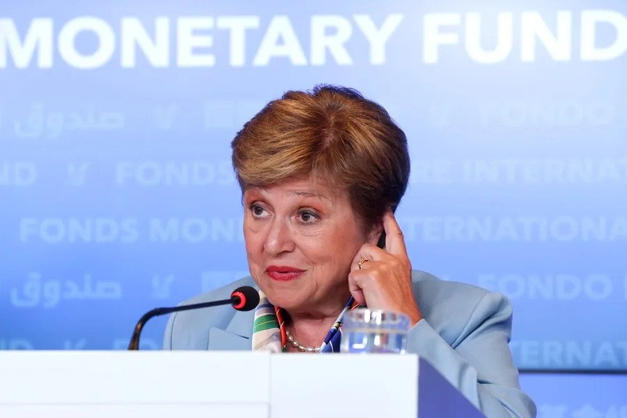 La directora del FMI: la economía global resiste pero encara más presión fiscal y deuda