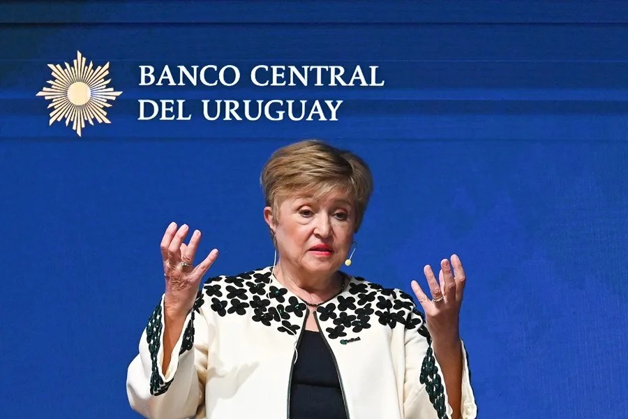 La directora del FMI: la economía global resiste pero encara más presión fiscal y deuda