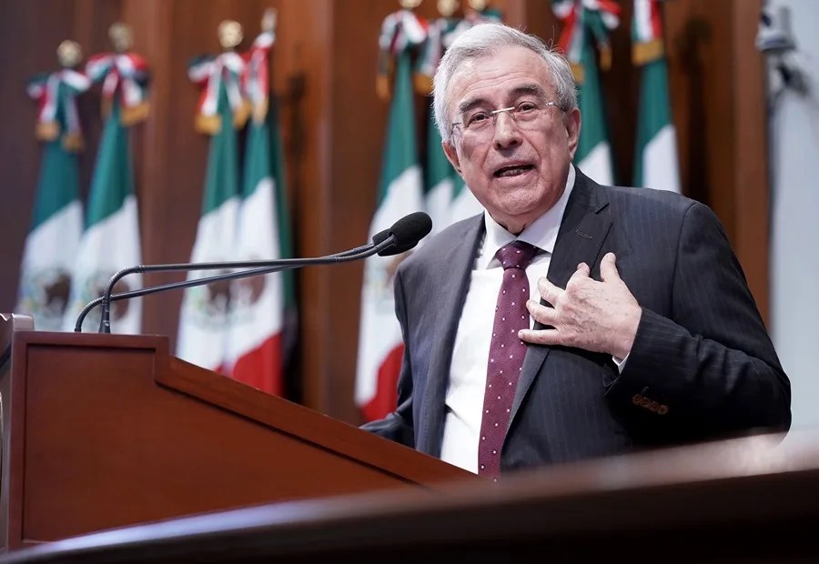 El gobernador de Sinaloa pide una nueva "licencia temporal" después de las críticas de Sheinbaum