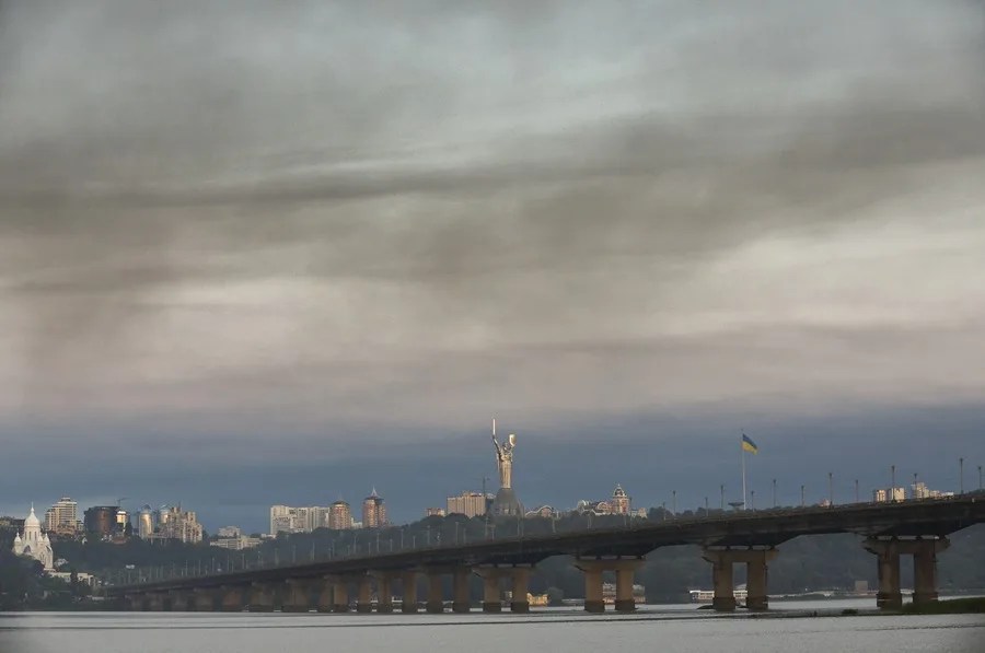 Un ataque ruso a gran escala contra Kiev provoca al menos cuatro muertos