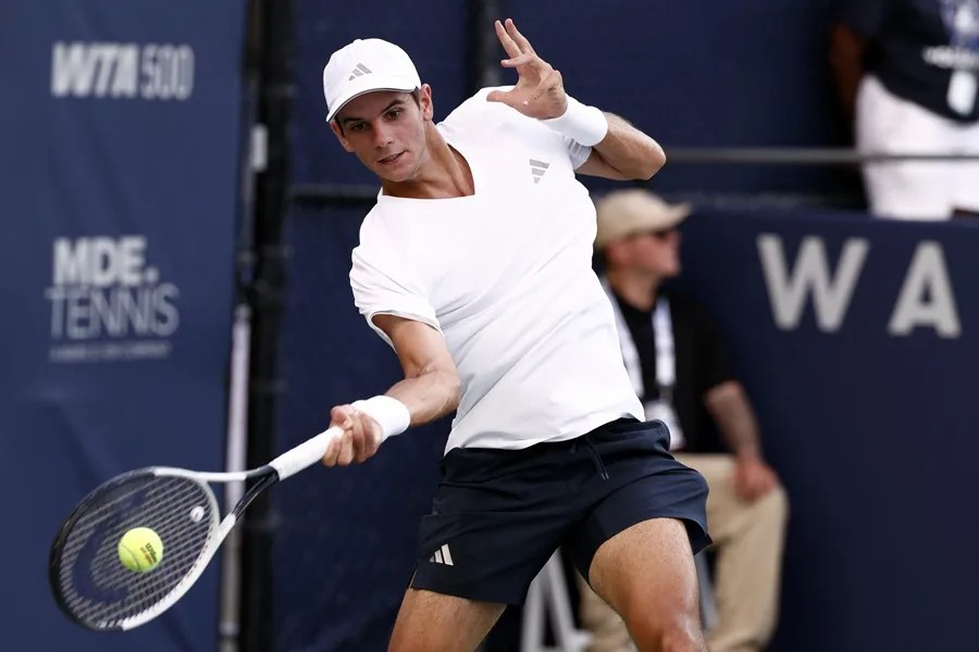 Jódar escala al 'Top 20' de la ATP al acceder a las semifinales de Washington
