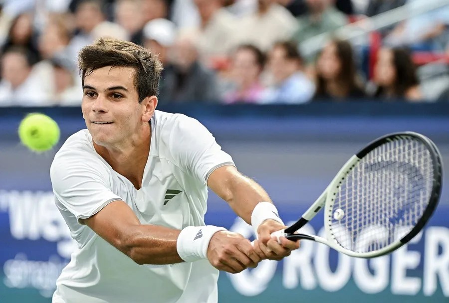Jódar abruma a Tabilo y se mete en octavos de final en Cincinnati