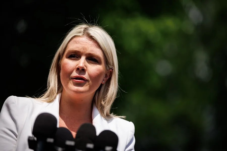 La secretaria de prensa de la Casa Blanca dejará el cargo y será la asesora externa de Donald Trump
