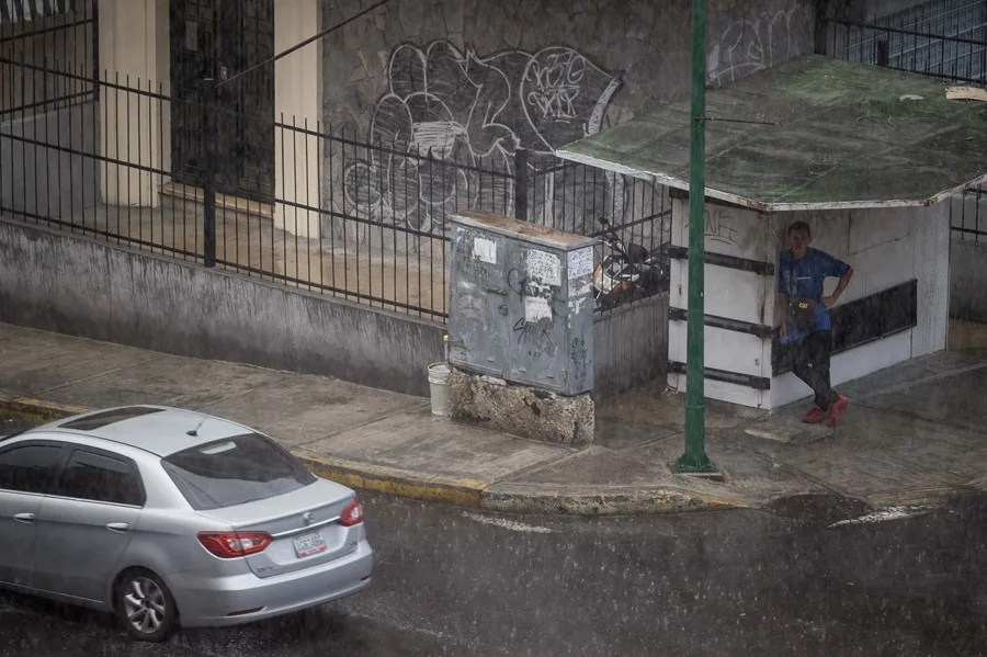 El Gobierno de Venezuela registra afectaciones en toda Caracas tras fuertes lluvias