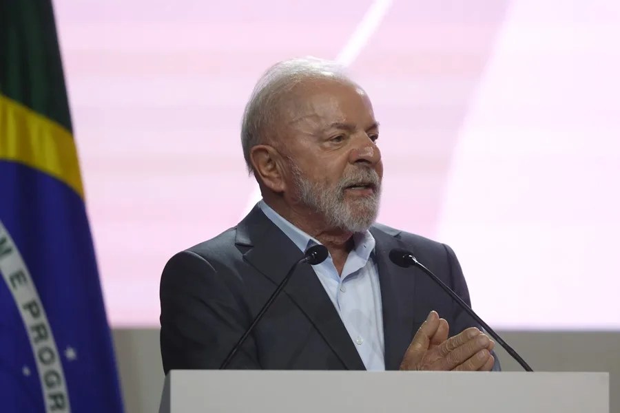 La campaña presidencial arranca en Brasil con Lula y Flávio Bolsonaro en empate técnico