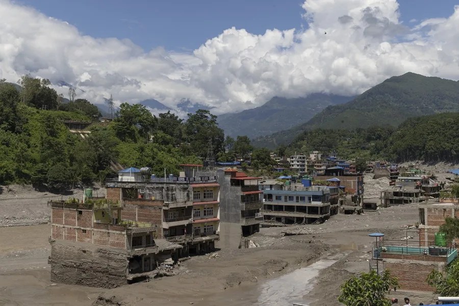 Al menos 90 estadounidenses están desaparecidos por la riada en Nepal