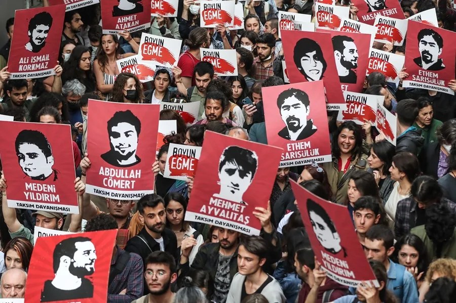JUSTICIA OPOSITOR TURQUIA