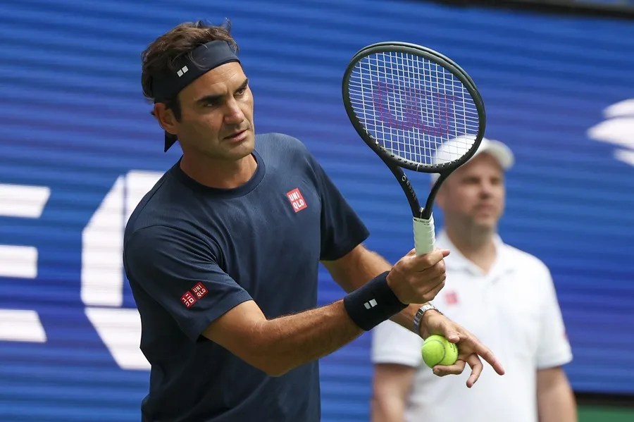 Federer dice que le habría encantado enfrentarse a Carlos Alcaraz y que Djokovic es uno de los favoritos del abierto de EE.UU.