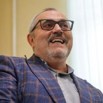 El opositor al Kremlin Borís Nadezhdin abandona Rusia y reaparece en París
