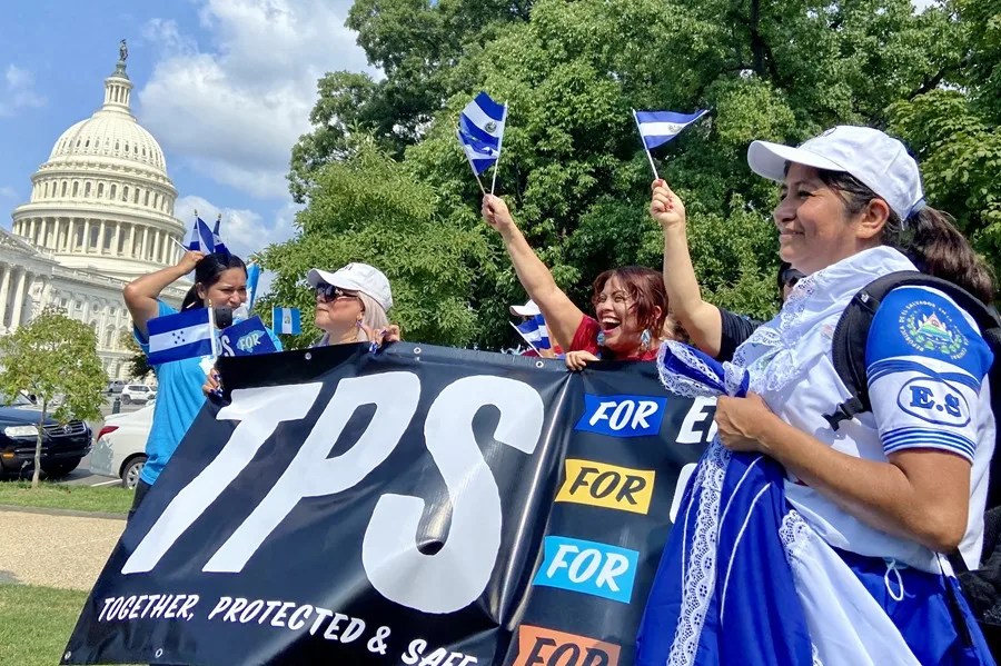 Unos 150.000 menores hijos de salvadoreños se verán afectados si EE.UU. cancela el TPS