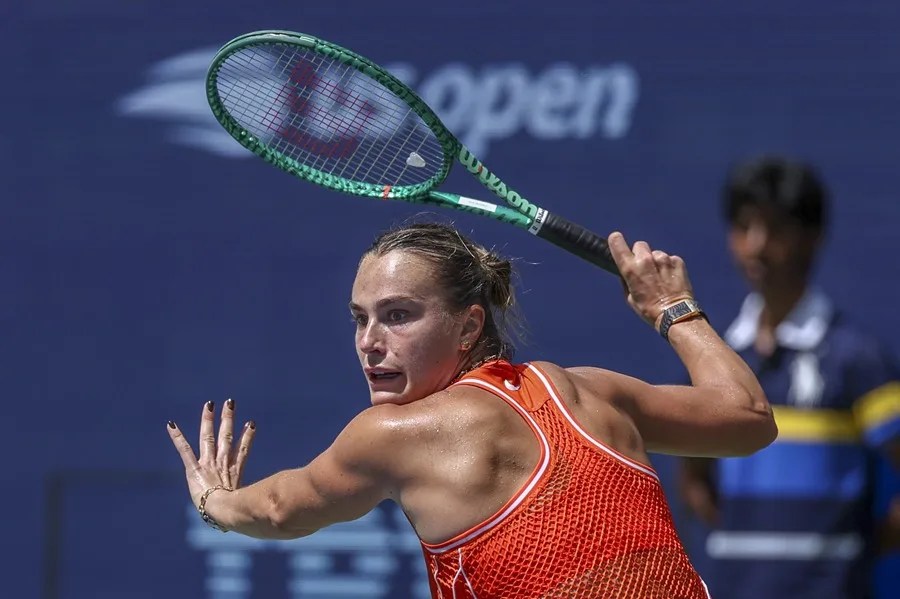 Aryna Sabalenka inicia la defensa de su corona en Nueva York con un triunfo arrollador ante Camila Osorio